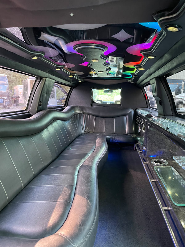  13 Passenger limousine Vancouver BC